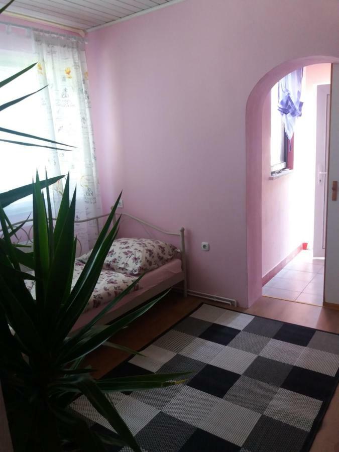 Apartment Tunel Hrušica Exterior foto