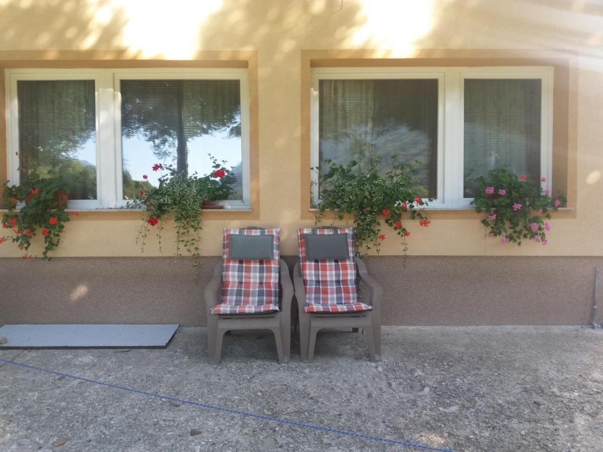 Apartment Tunel Hrušica Exterior foto